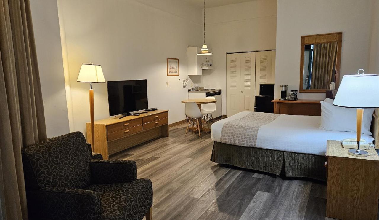 The Cedars Inn Hotel & Convention Centre Gibsons Eksteriør billede