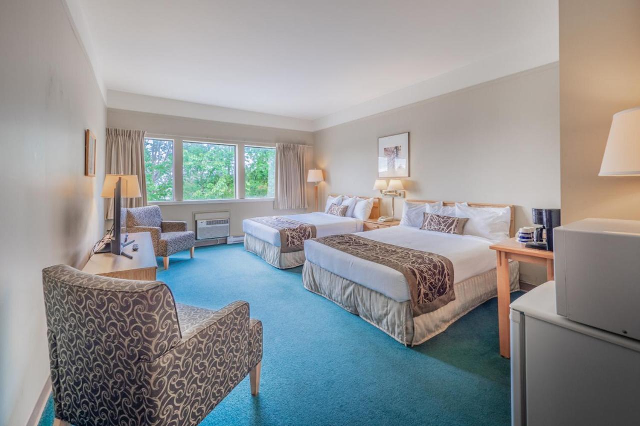 The Cedars Inn Hotel & Convention Centre Gibsons Eksteriør billede