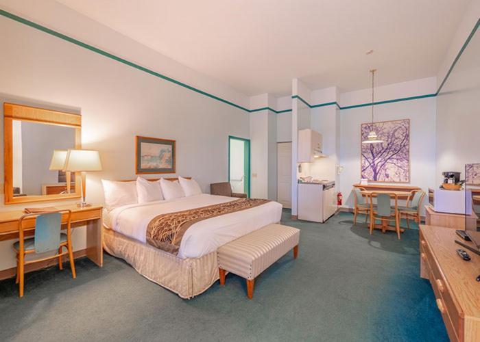 The Cedars Inn Hotel & Convention Centre Gibsons Eksteriør billede